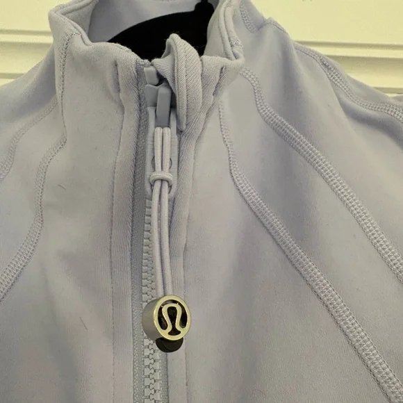 Lululemon Define Jacket - Picture 4 of 6